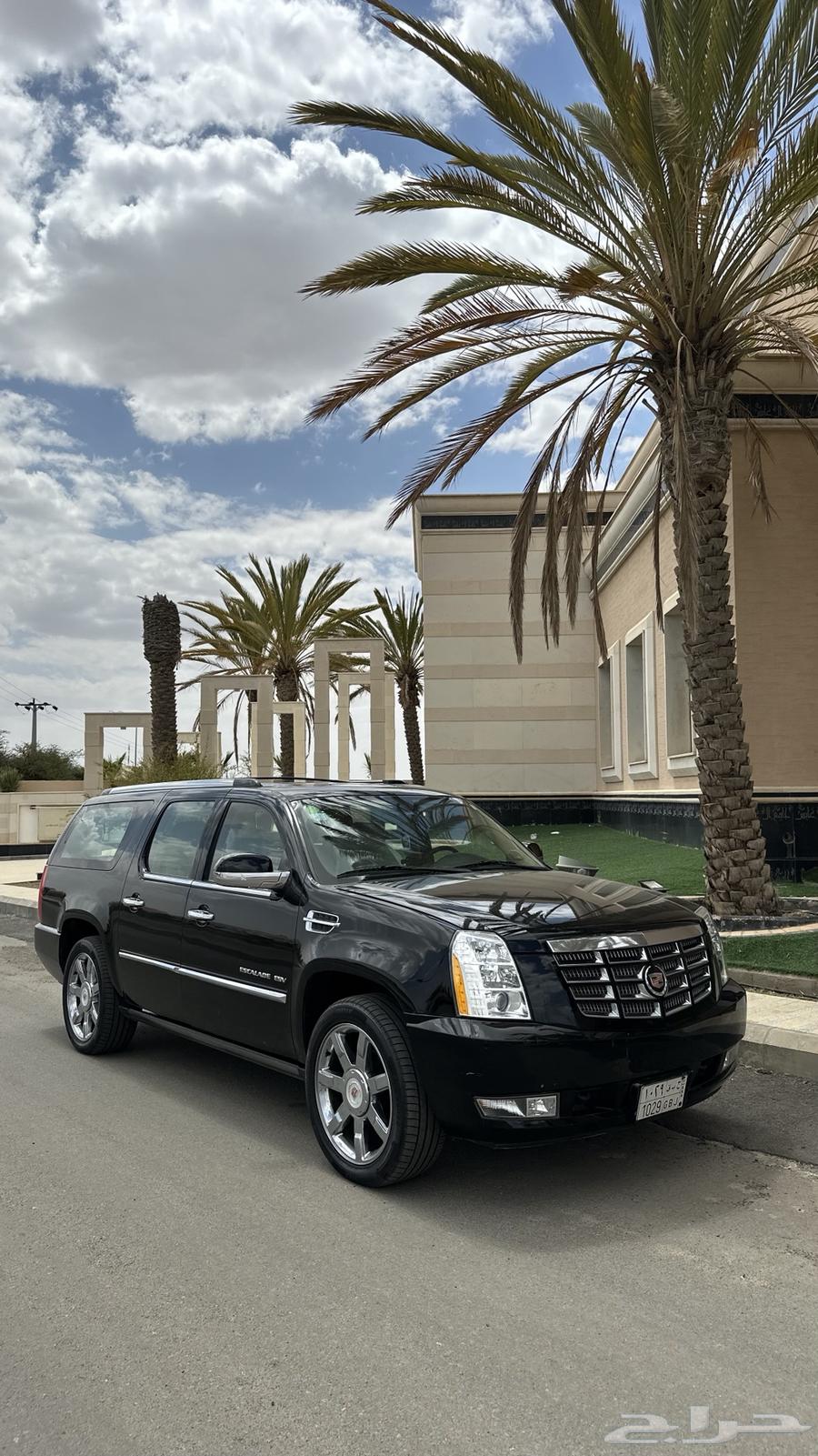 Escalade 2013 (Sold)64042639955586112