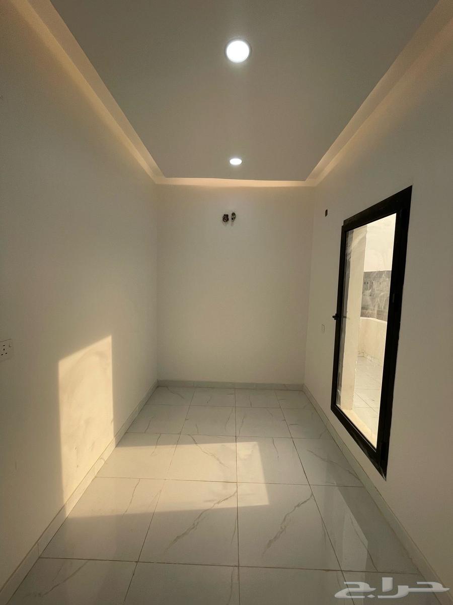 ادوار فاخرة للبيع بحي الروضة ابو عريش بسعر مميز63612331945345113