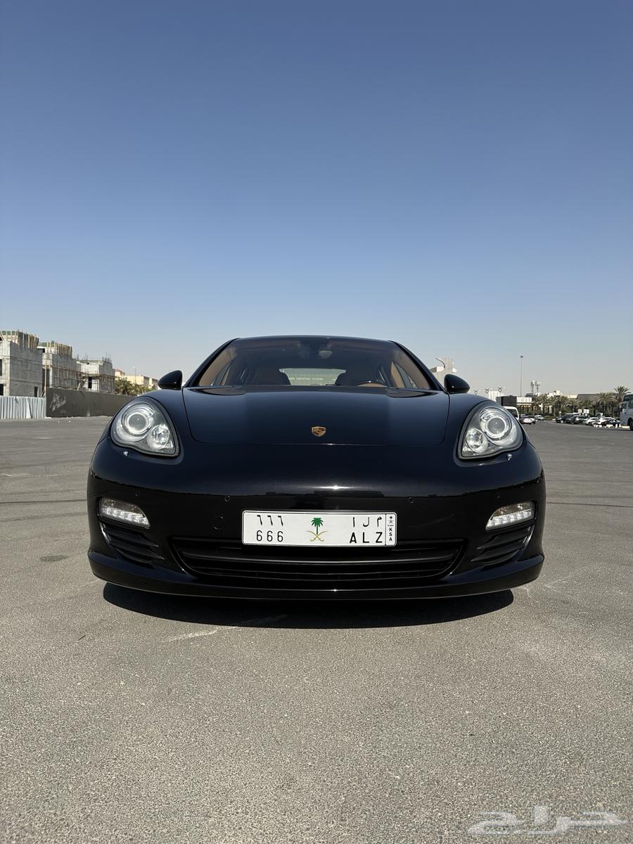 Panamera with special plate M L A 66664030788736387110