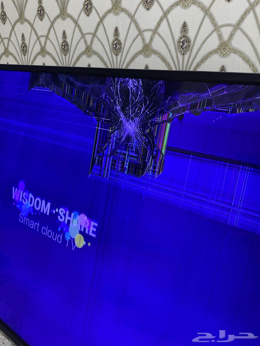 55-inch screen with minor crack (TV works)63852551381123110