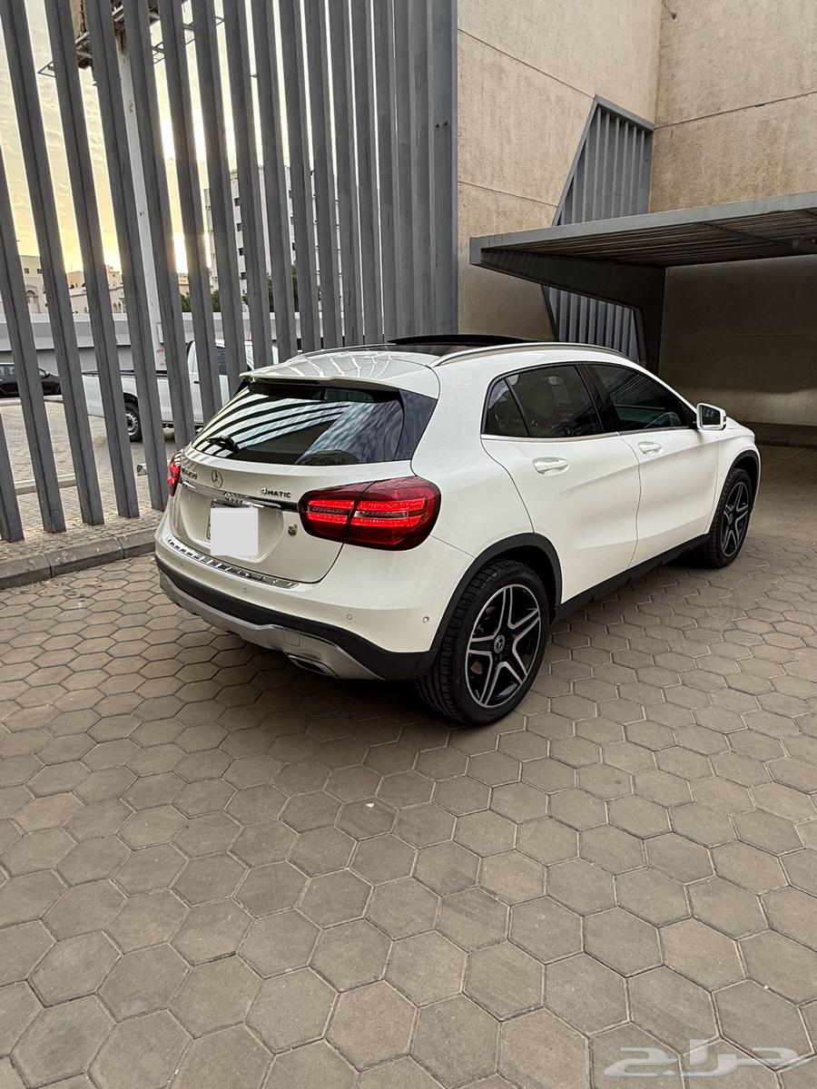 Mercedes GLA250 in excellent condition64048596547201114