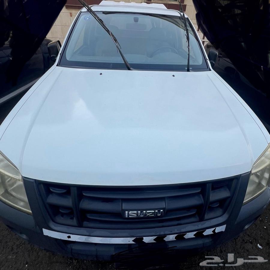 ايسوزو موديل 2007 ومكيفه ماشيه 61 الف بودي وكاله64374626996482113