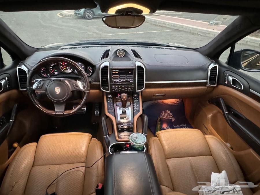 Porsche Cayenne Turbo64030136426625114