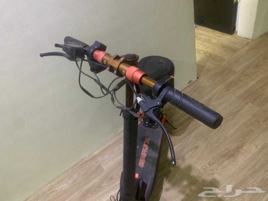 Electric scooter63853650524035112
