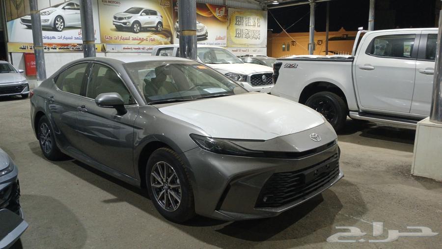 Toyota Camry E Gasoline Saudi 2025 New64043070733314111