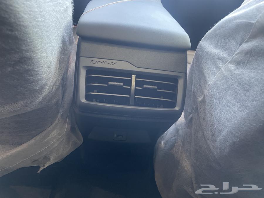شانجان يوني في سبورت بخصومات تصل الي 50 بالميه64043734938115113