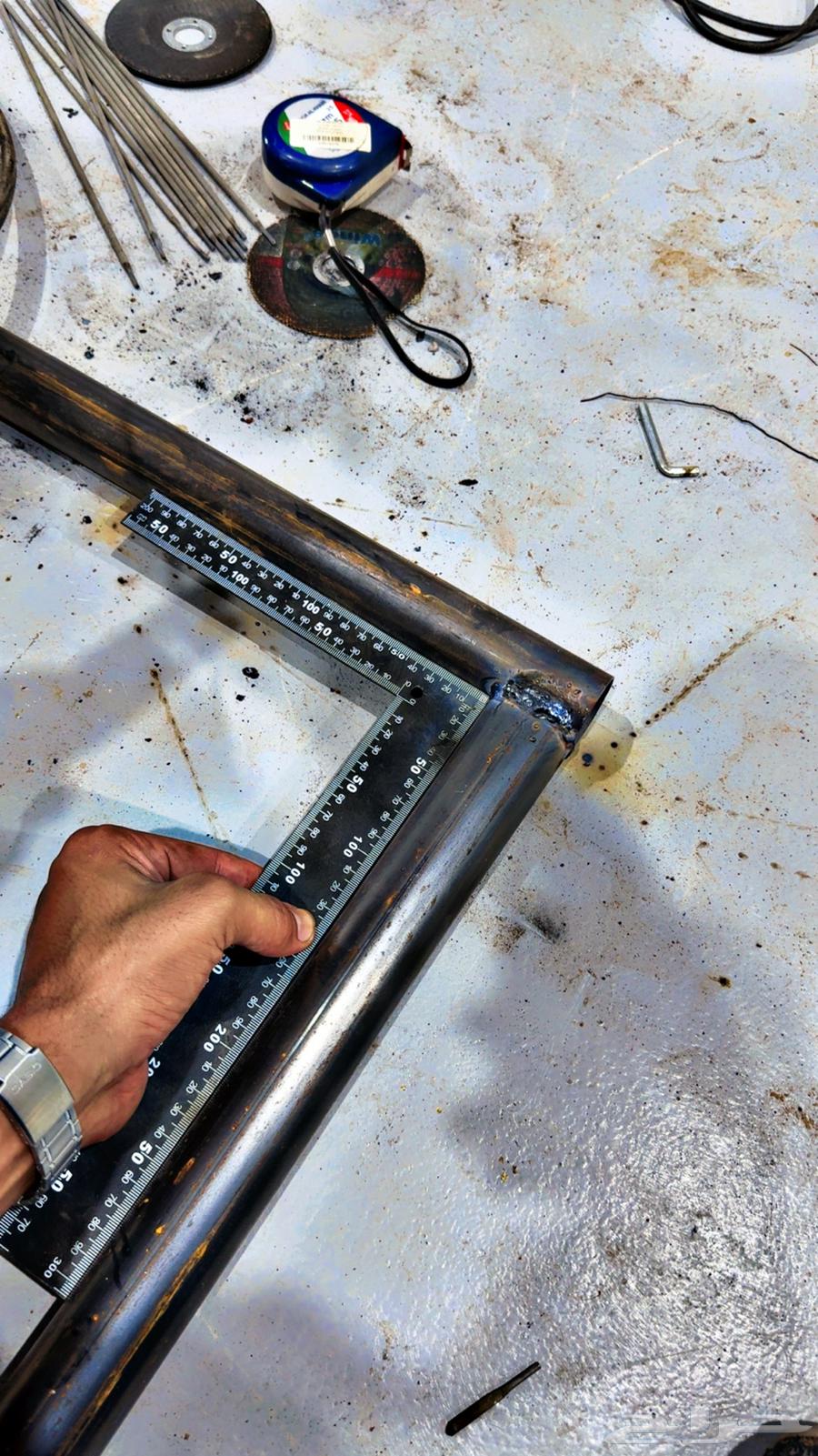 حداد بتبوك لجميع الأبواب والشبابيك اسعار منافسة63613925145601110