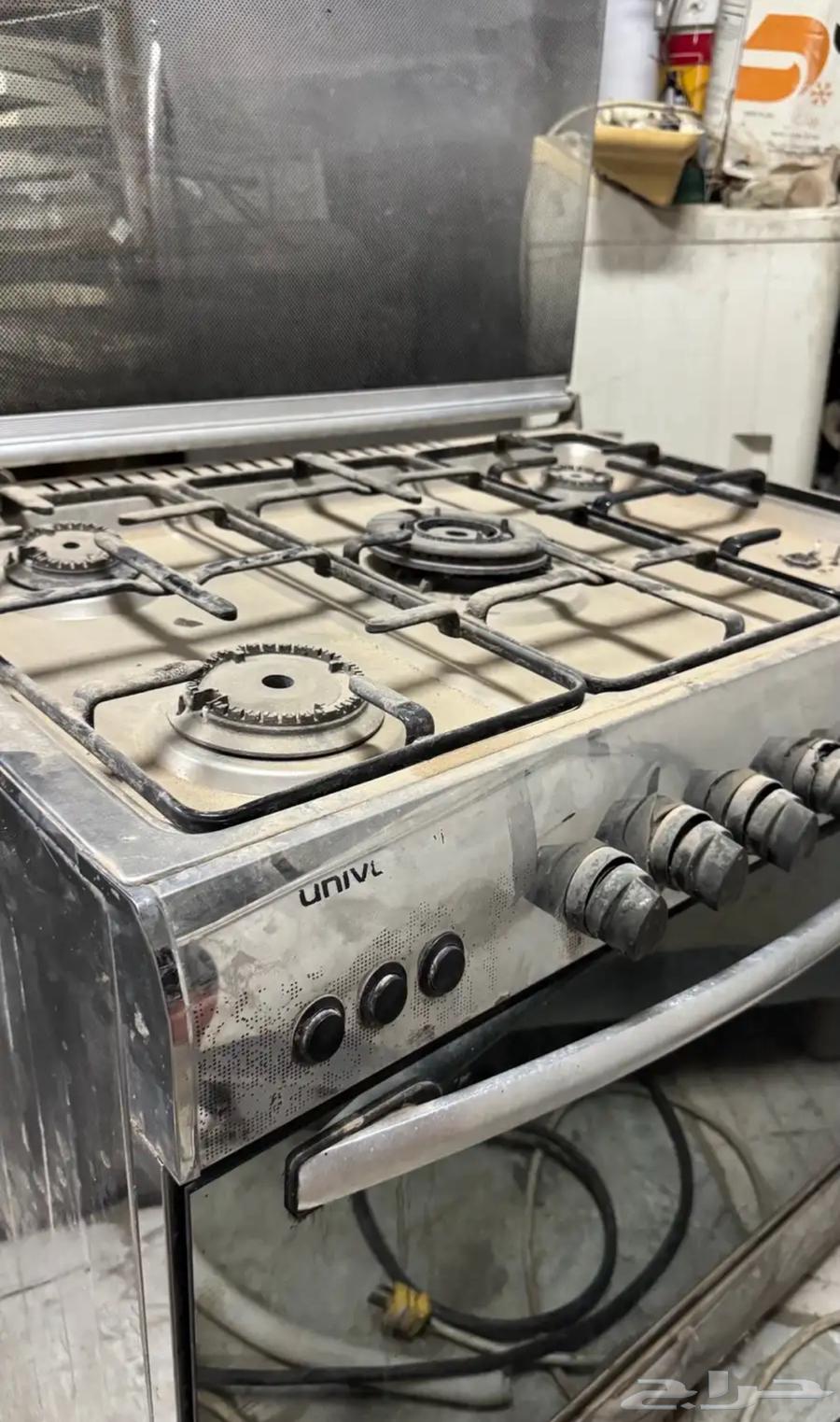 Air conditioners and oven63868922314753110