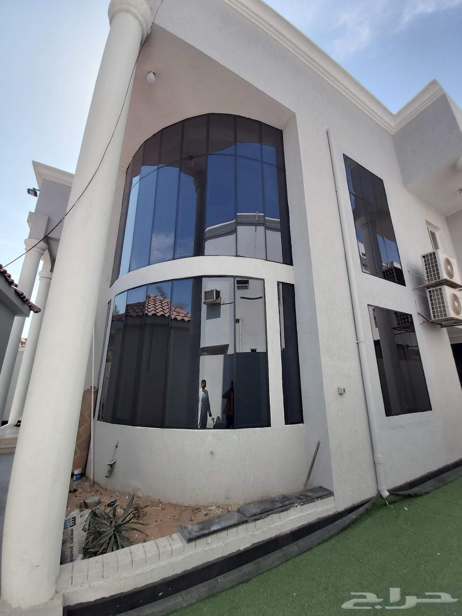 تفصيل نوافذ والالمنيوم و ابواب خشب و زجاج و درابزين و اثاث63613908720259111