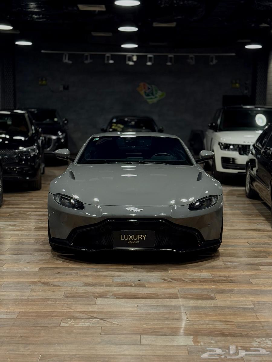 Aston martin Vantage 202064061001922307110