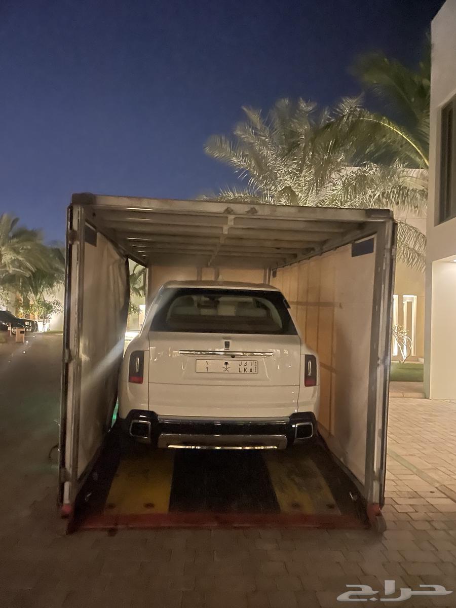 Closed, locked, hydraulic-covered car carrier available in Riyadh63613926084737113