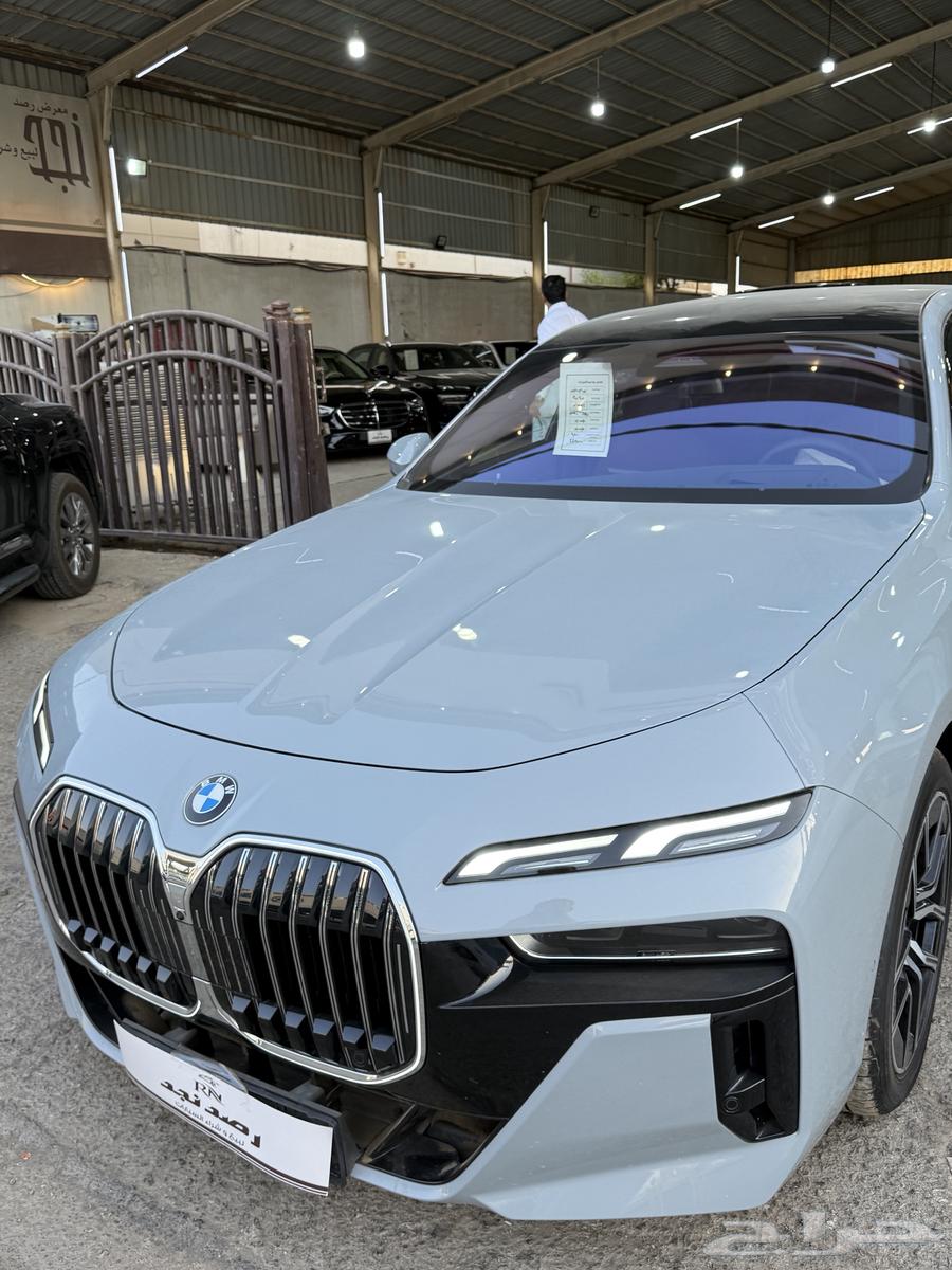 بي ام دبليو 2025 عداد جديد 735 وارد خليجي64073512380419113