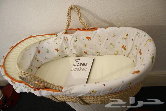 Moses' basket is a cradle for newborn babies made of wicker.634029456876811125