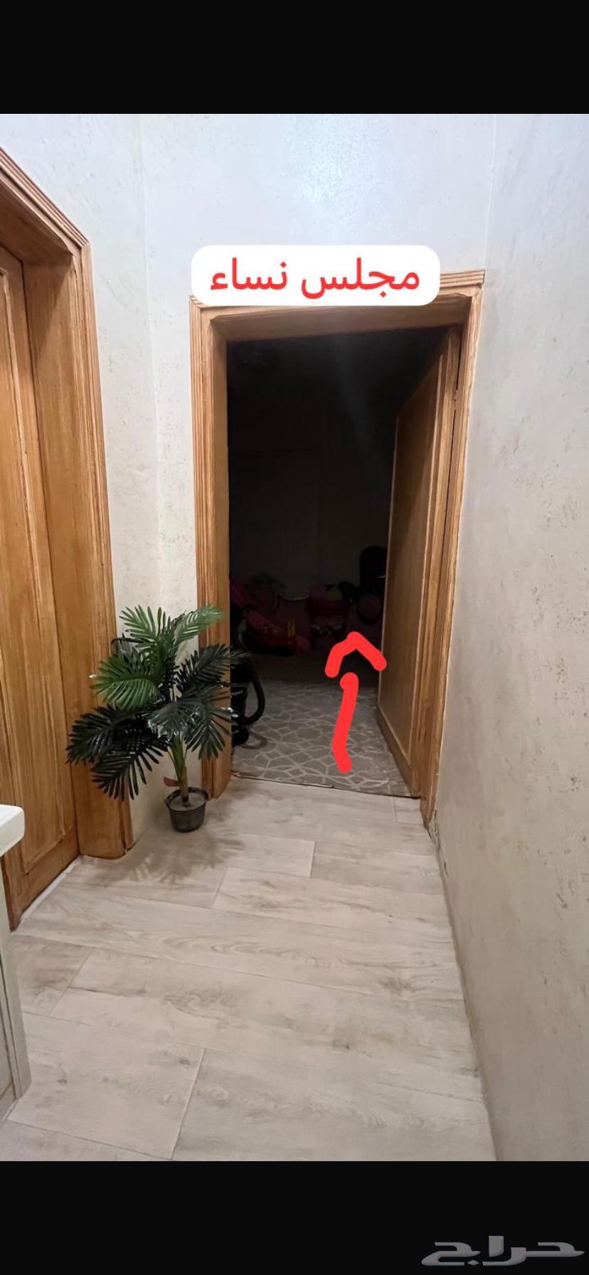 Two-story building for sale63612336895490114