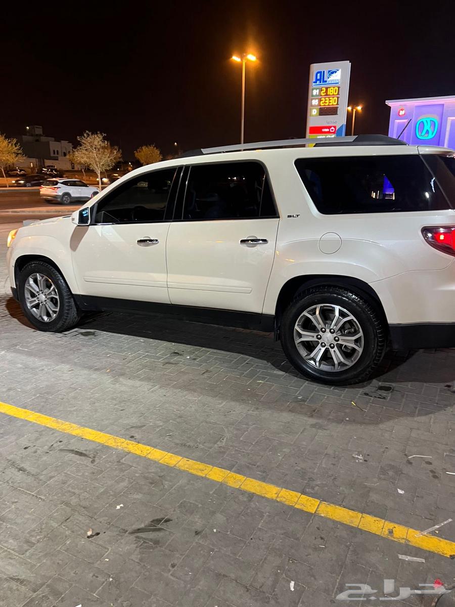 GMC Acadia64101915850369110