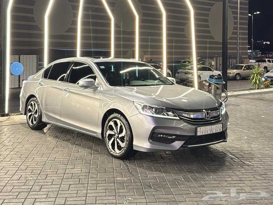 2017 Accord for exchange with a sports car or SUV64101924816513110