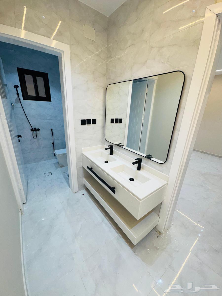 Villa for sale in Taif, Al Rahab neighborhood, on two streets63612638530179111