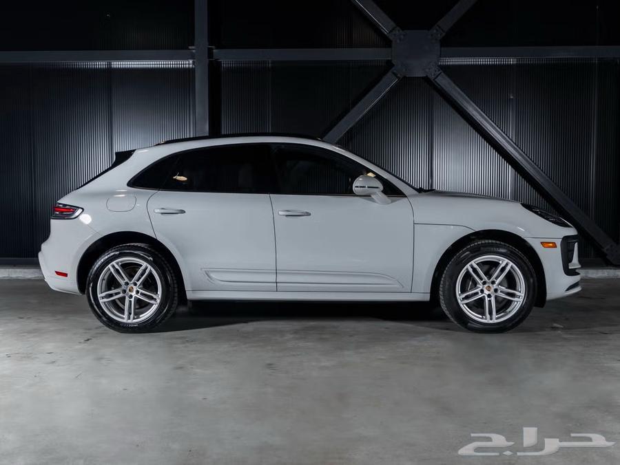 2024 Porsche Macan64106598742913114
