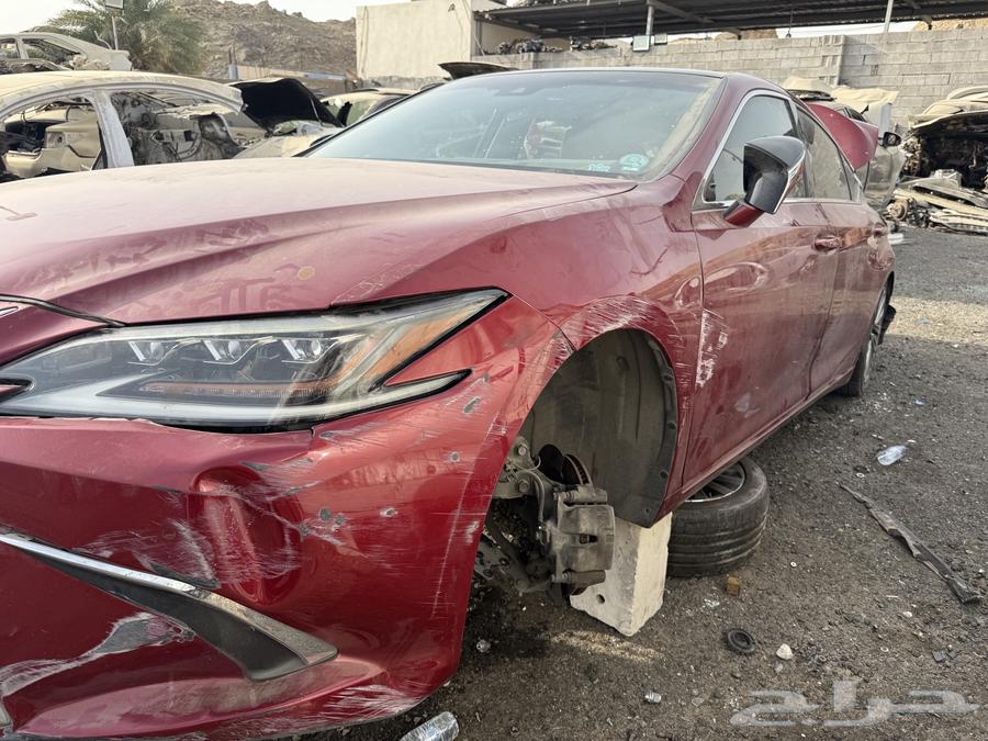 Lexus ES350 Salvage64128612779139112