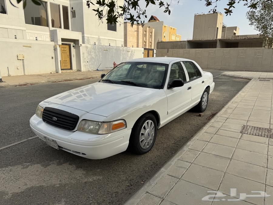 فورد فكتوريا 2010 بوليسي نظيف جدا64101913229826113