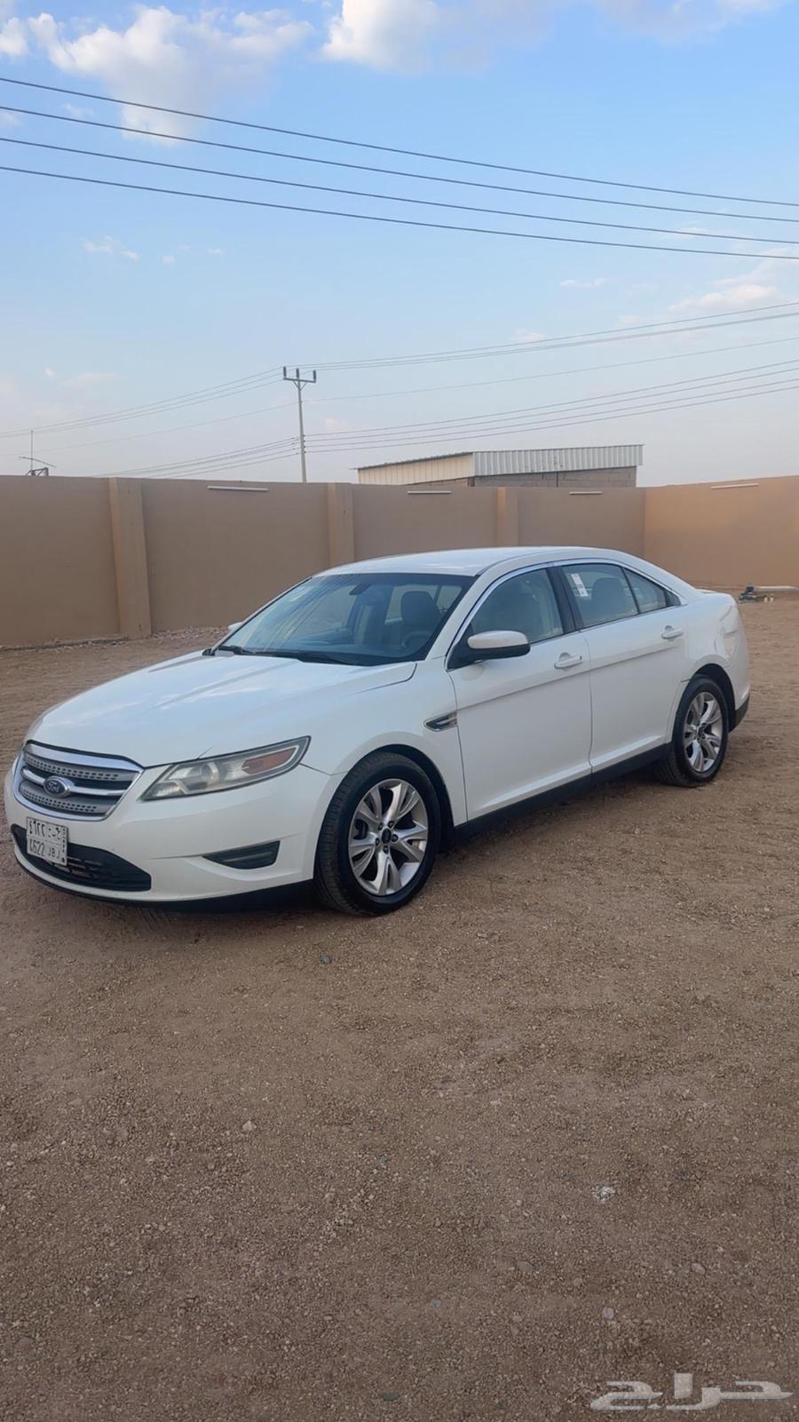 Ford Taurus64141468539905110