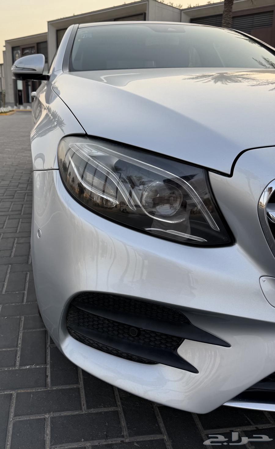 Mercedes E300 202064101935123329111