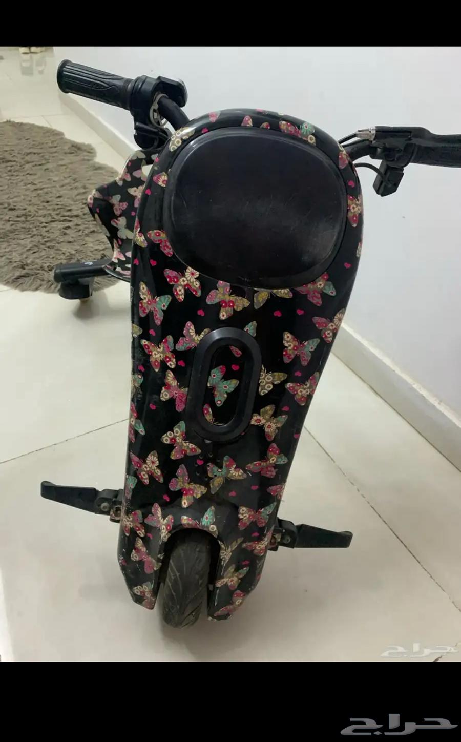 Pink-colored electric scooter63905317165827111