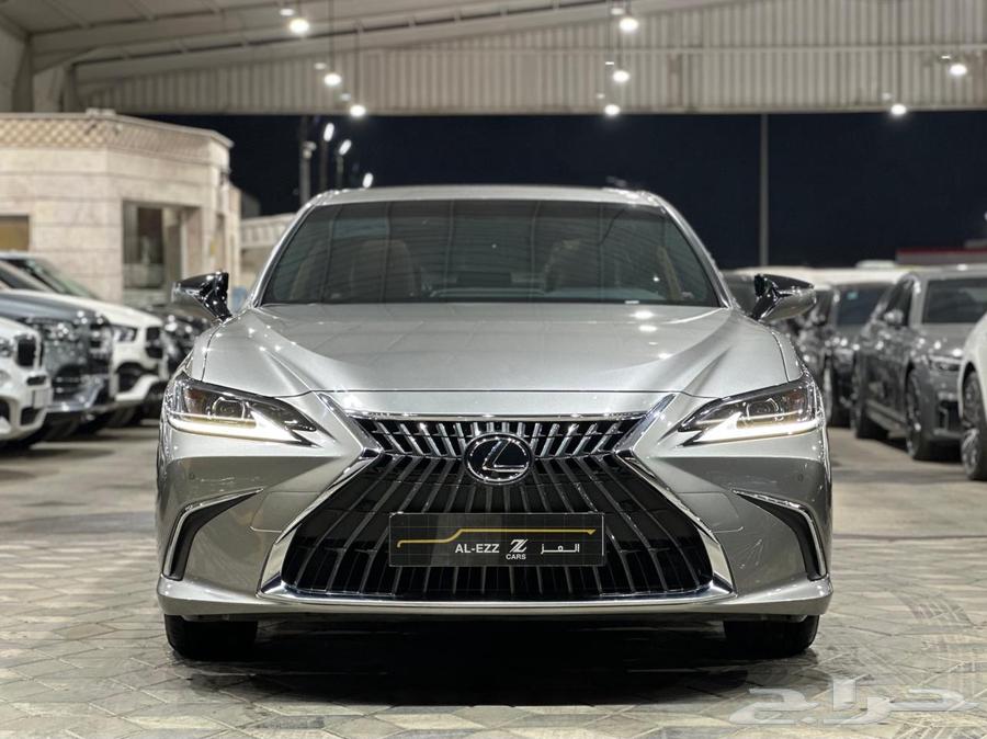 لكزس ES300 h موديل 2024 عداد 3 آلاف فقط شبه جديد63618049472897111