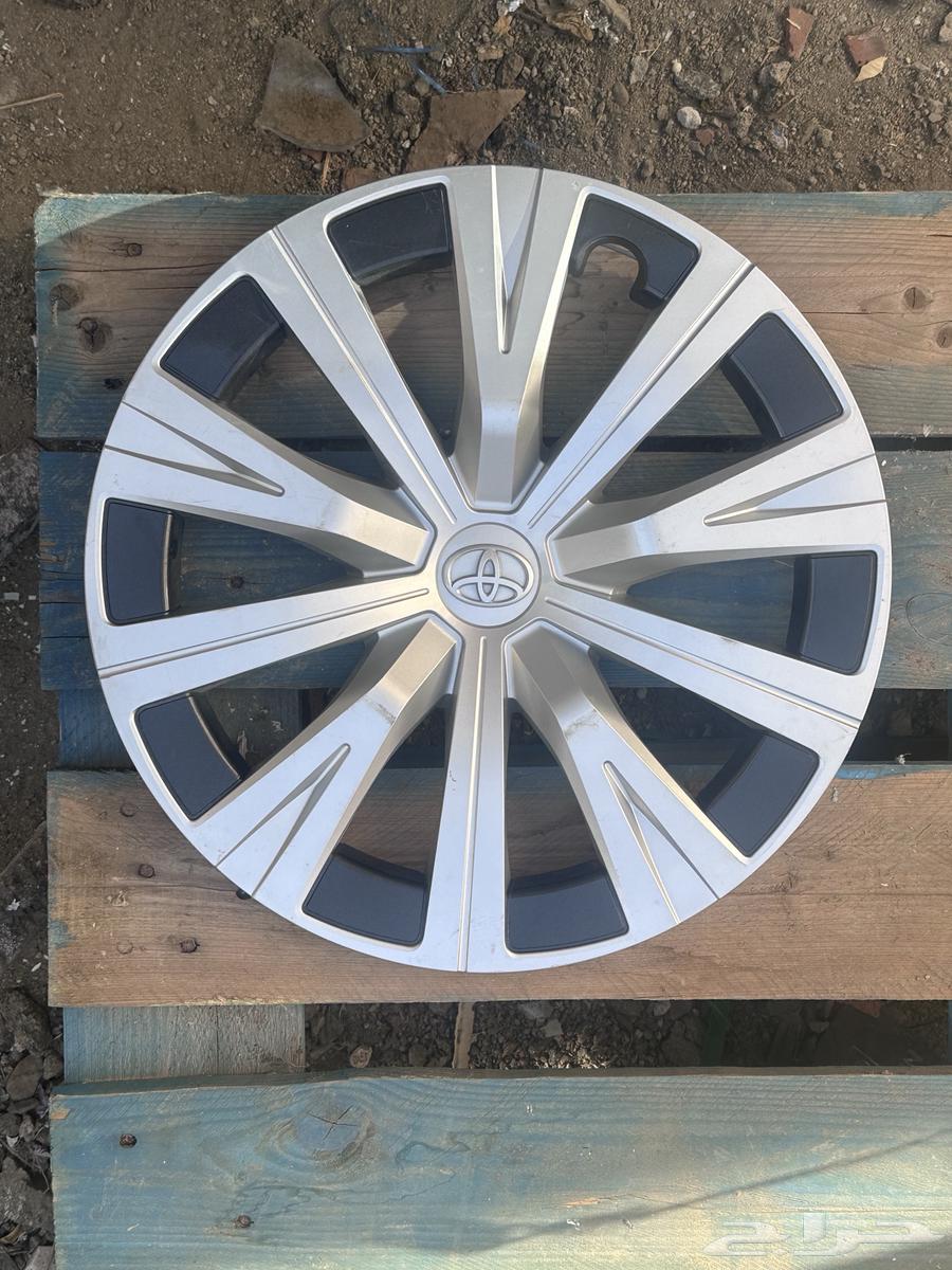 Toyota Camry from 18 to 2464130544944385111