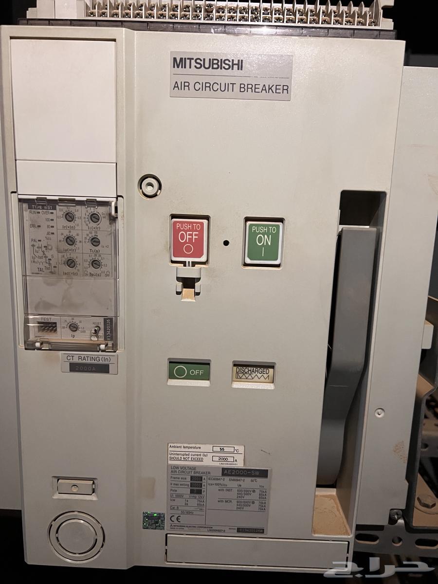 Circuit Breakers - 2000 Ampere64120272413185111