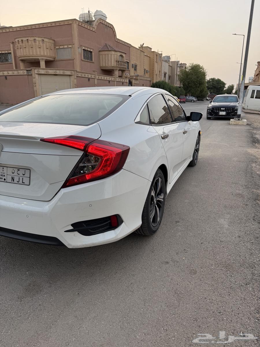 هوندا سيفيك 2018 نص فل64141466683394112