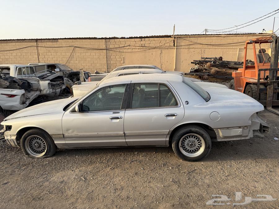 Ford Marquis 1996, selling parts only, scrap64121600582401110