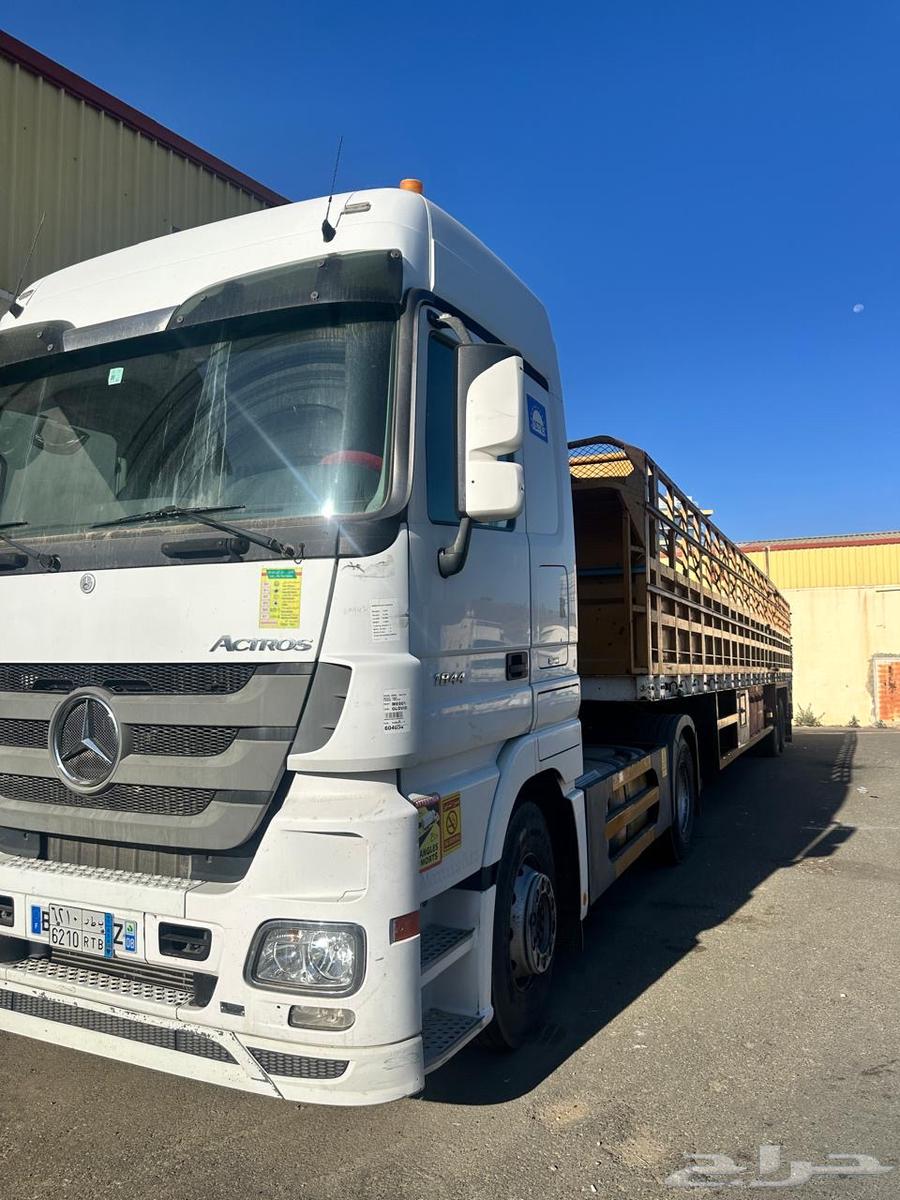 Actros Trailer with Box 201264141465268225110