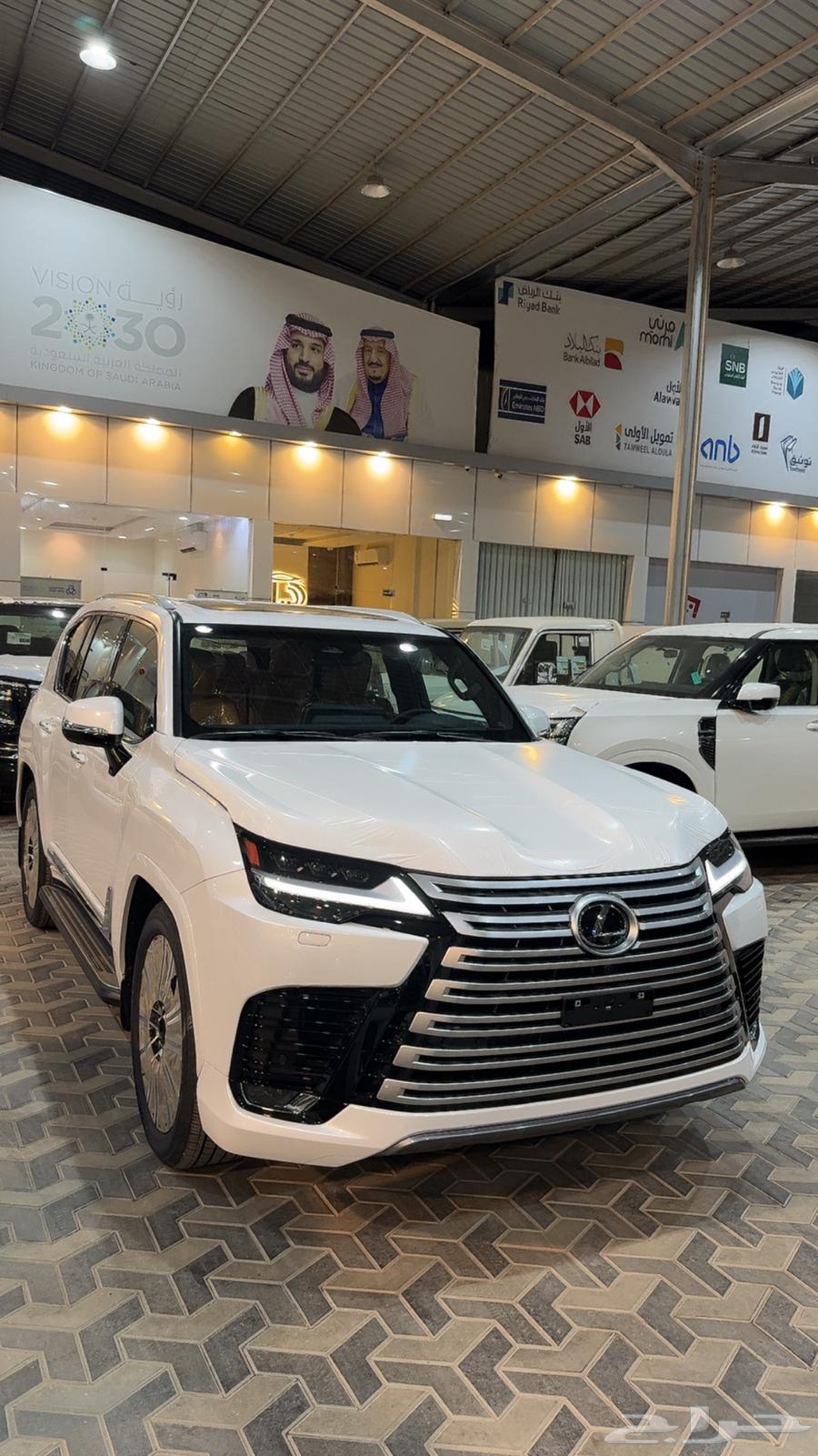 لكزس BB بريمي ابيض جملي 202564146936215937111