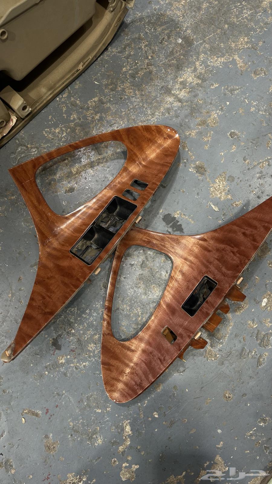 ديكور باب كامري 201164165255388803110