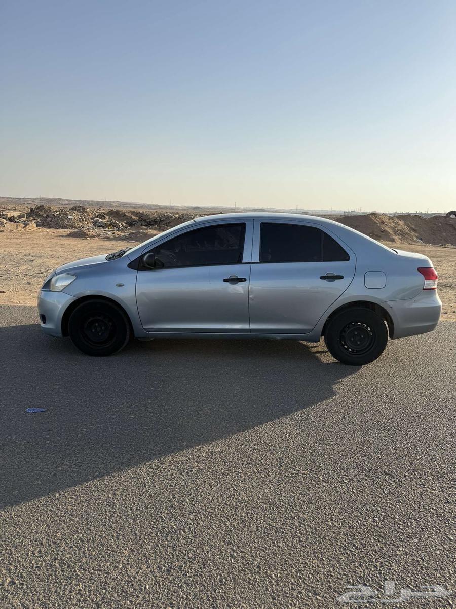 Yaris 201364141481051011113