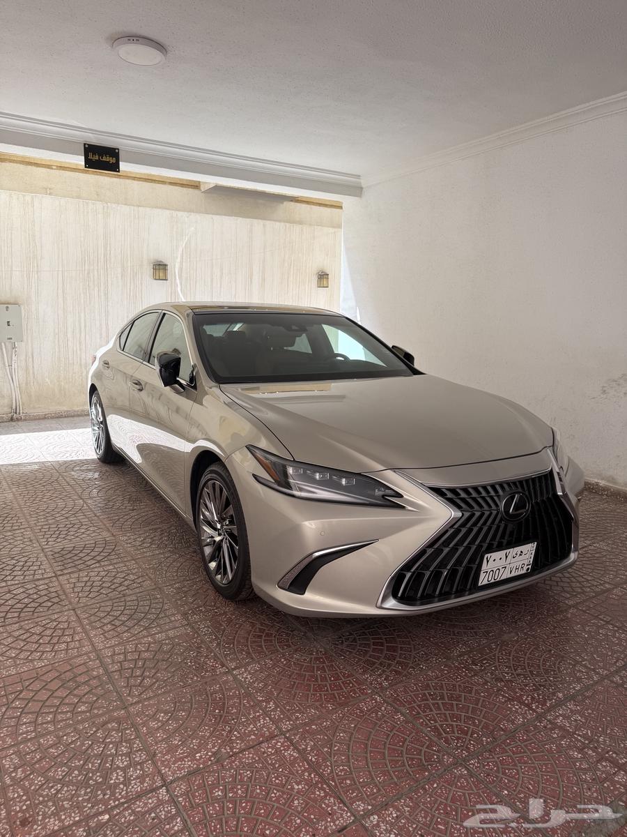 لكزس اي اس350 فل الفل2024 LEXUS ES350 DD Ultra Luxury64141487380354112