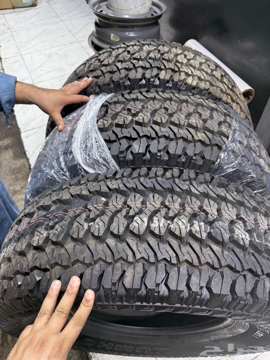 35 70 17 Stone Tires, Unused Kumho, Quantity 3 Stored64146556938753112