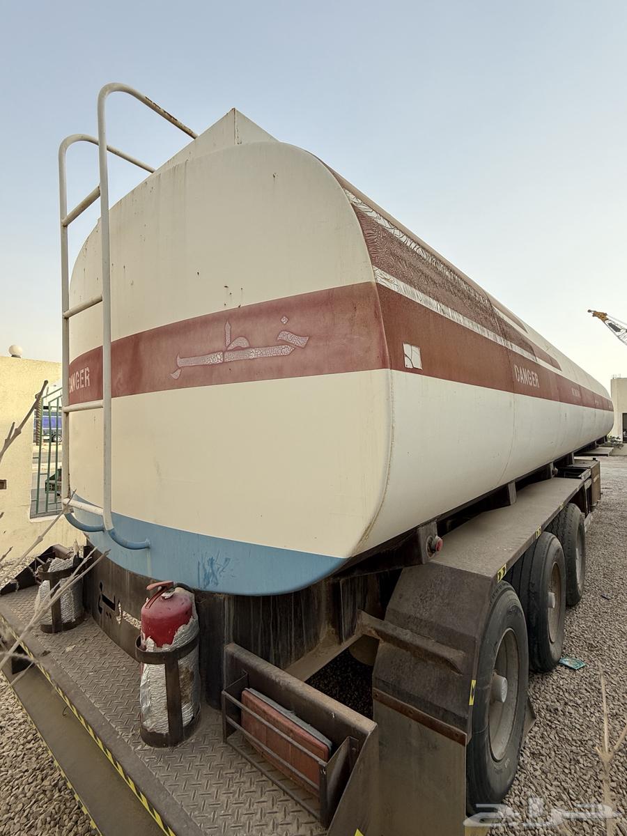 3-Axle Fuel Tanker64141878683650112