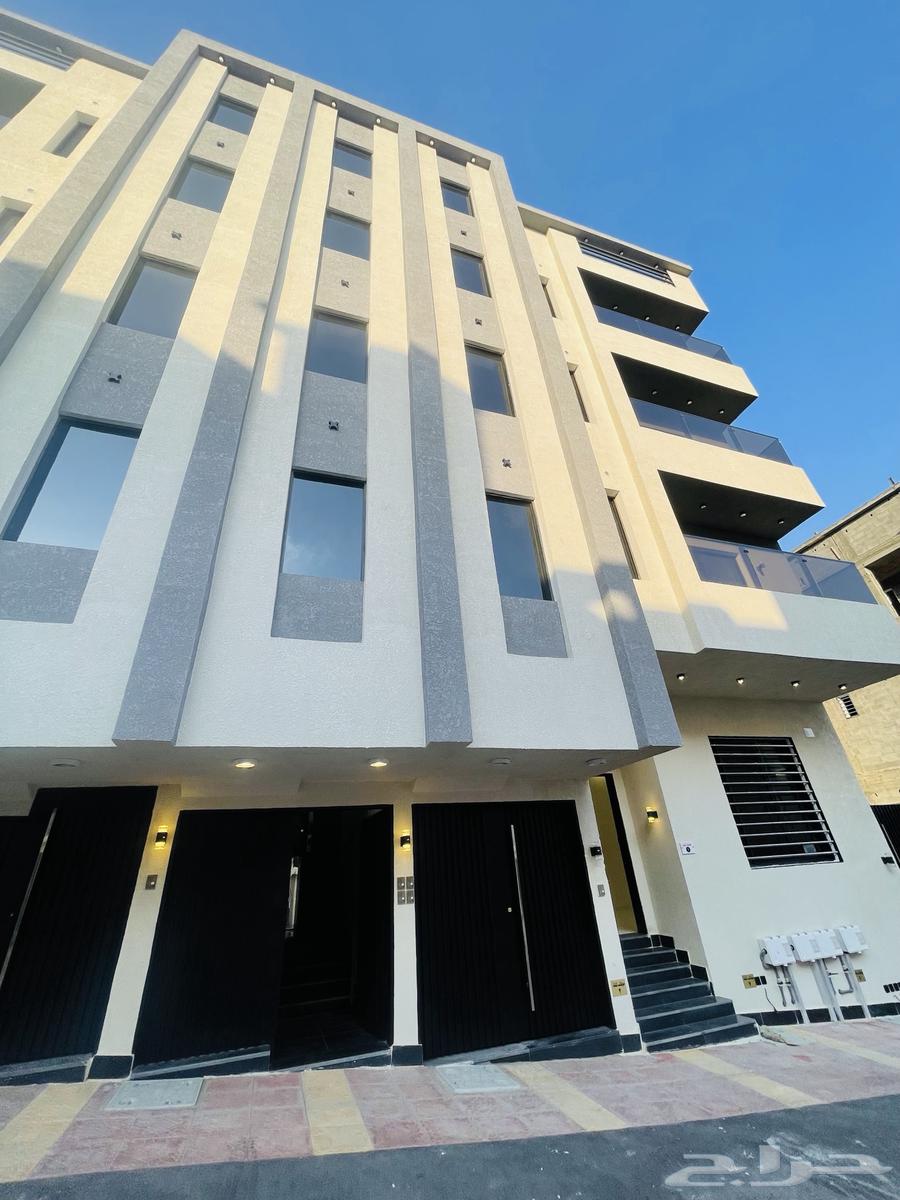 Upper-floor ownership apartments with rooftop in Abha opposite Al-Kubra Al-Matar from 540 thousand63612650337410112