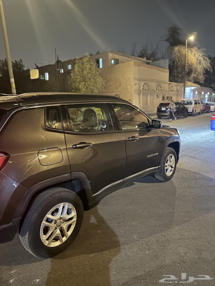 2019 Jeep Compass, driven 72,000 km, used lightly, looking to exchange for a small car64168730750594113