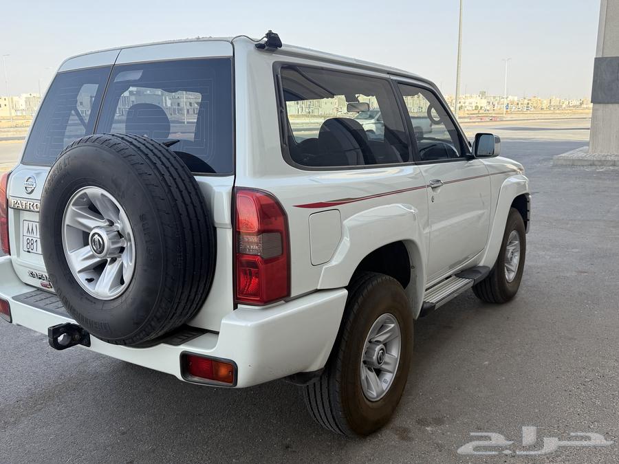 Nissan Patrol 201764141483483777113