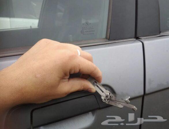 Opening a car at a very satisfactory price64179693539971110