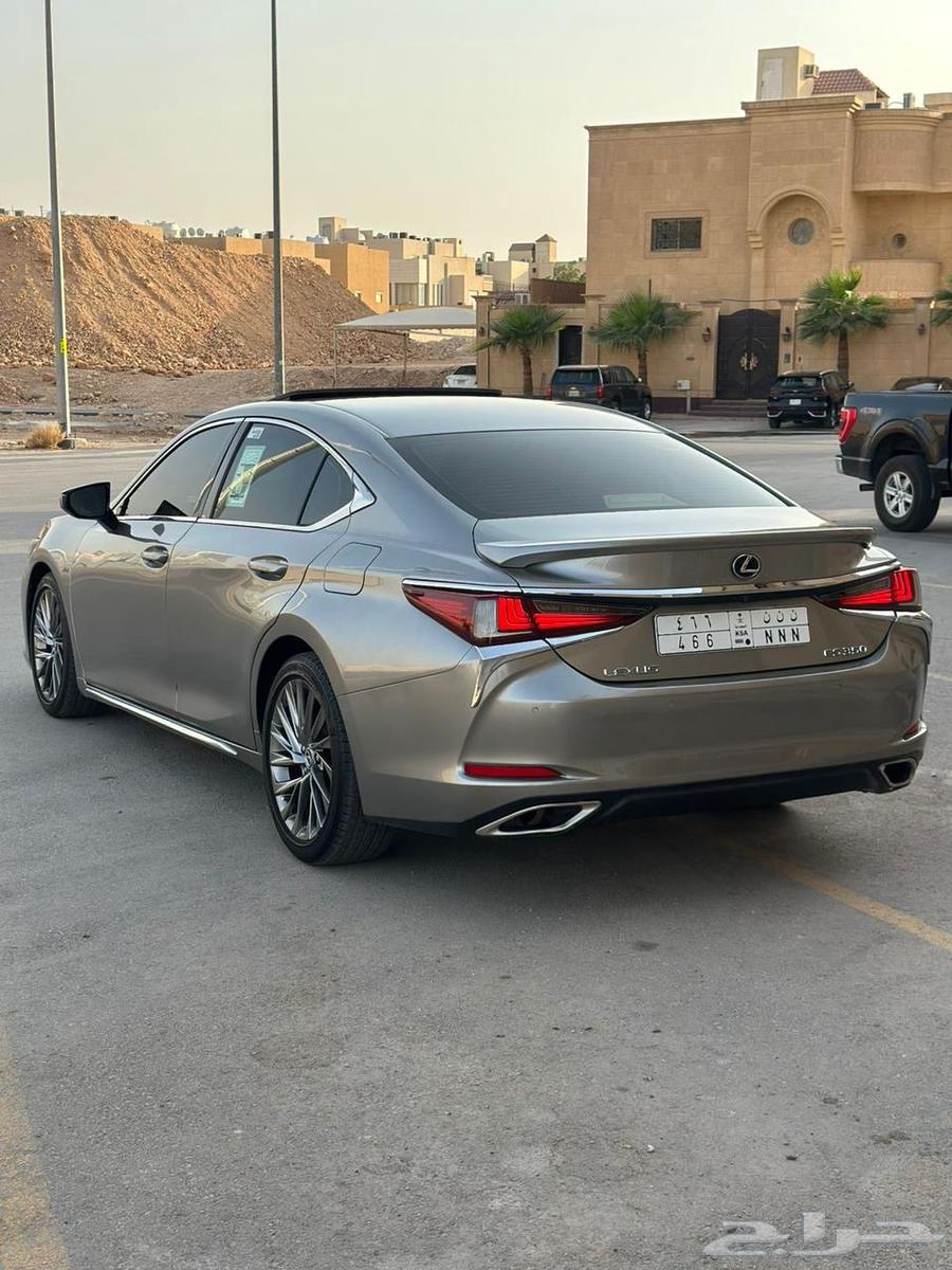 Lexus ES350 201964141486305794114