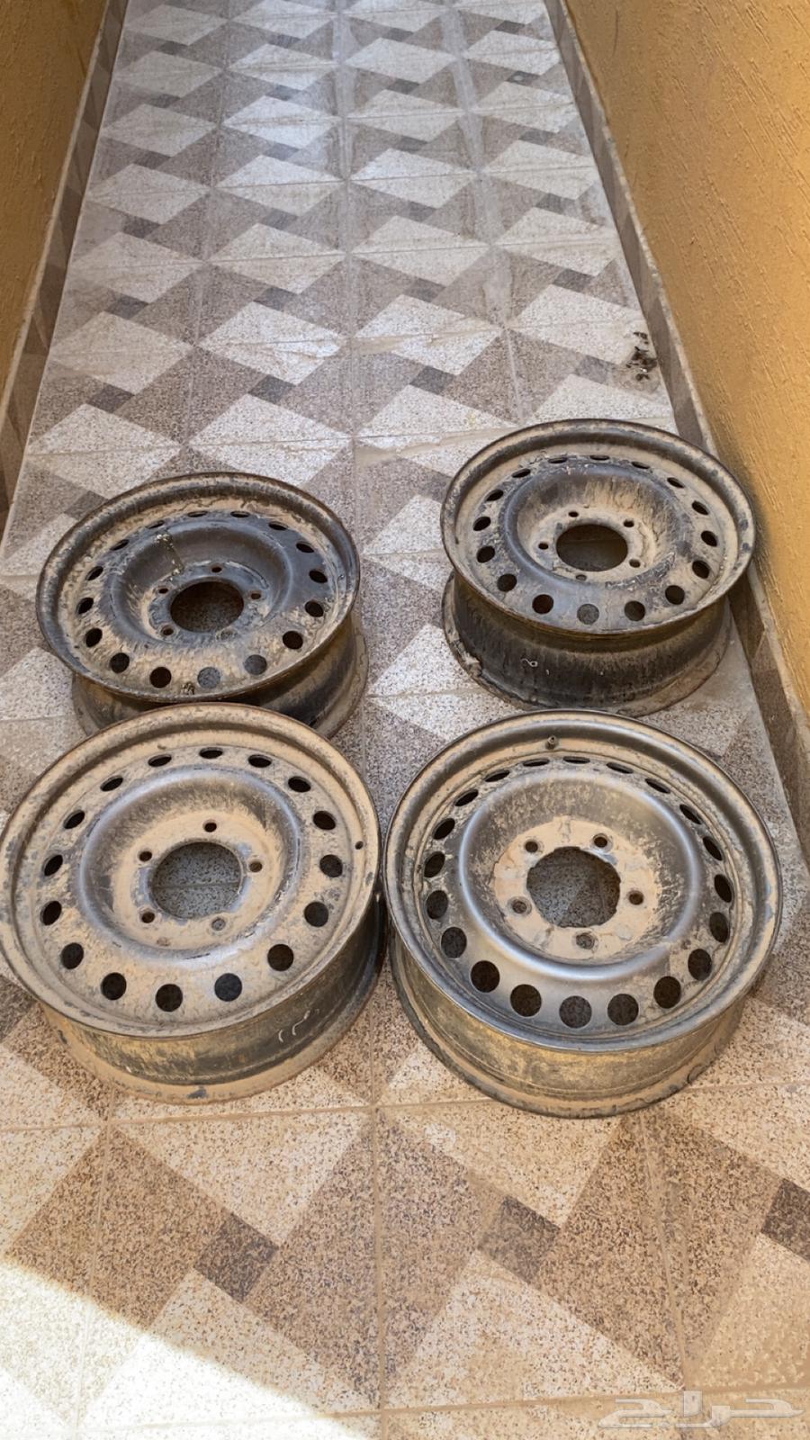 Alloy wheels for sale, almost new, never had any issues64201130125825110
