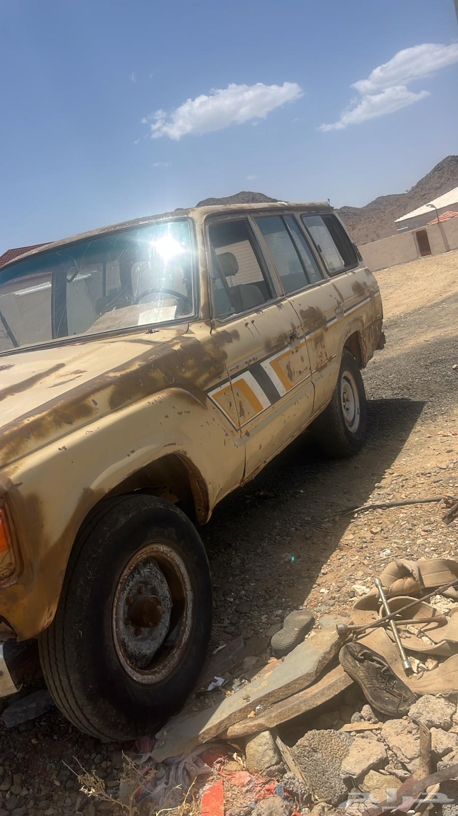 جيب صالون 81 للبيع او البدل64142163154818111