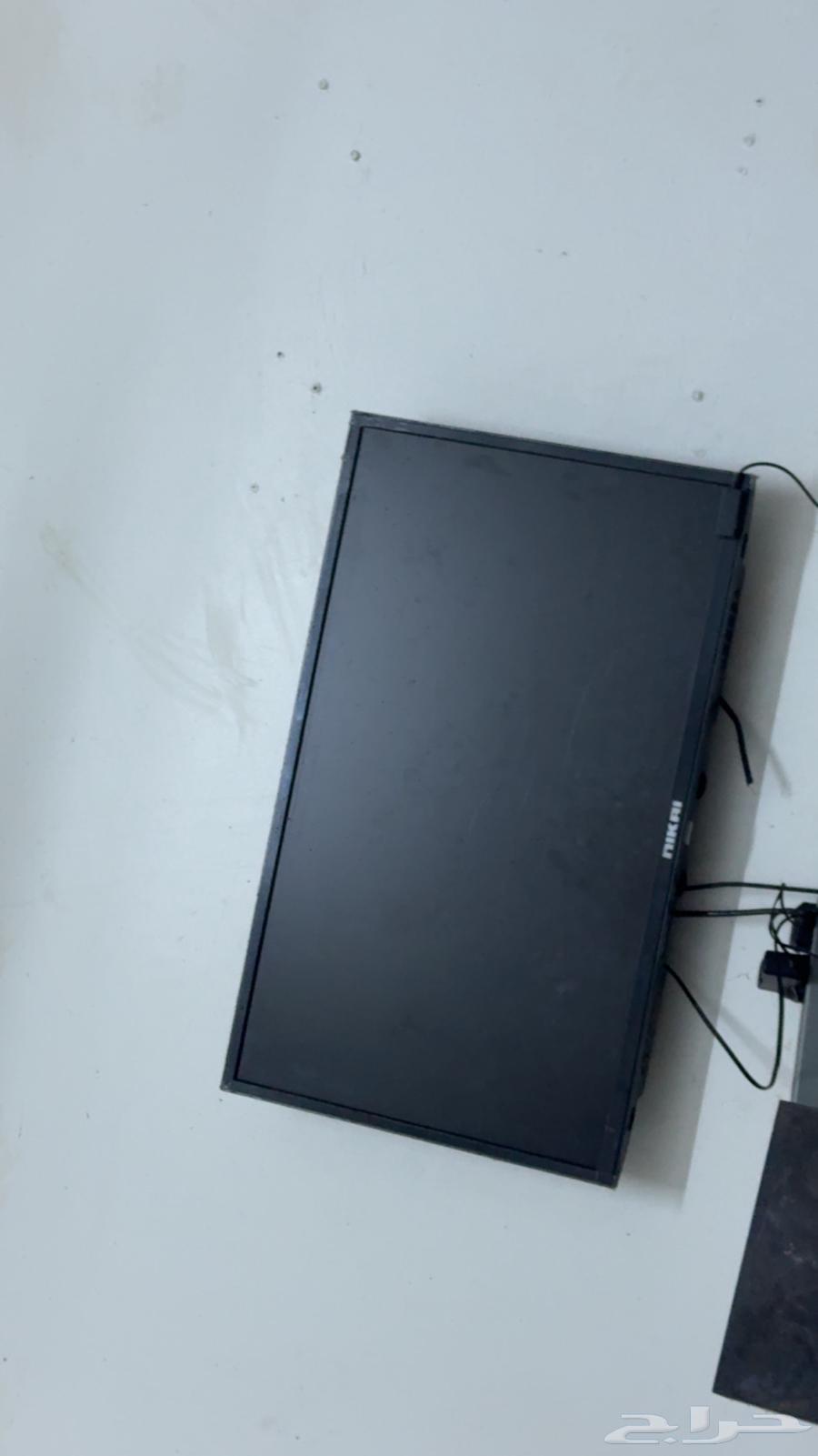 A small TV I took for 60063925716792706110