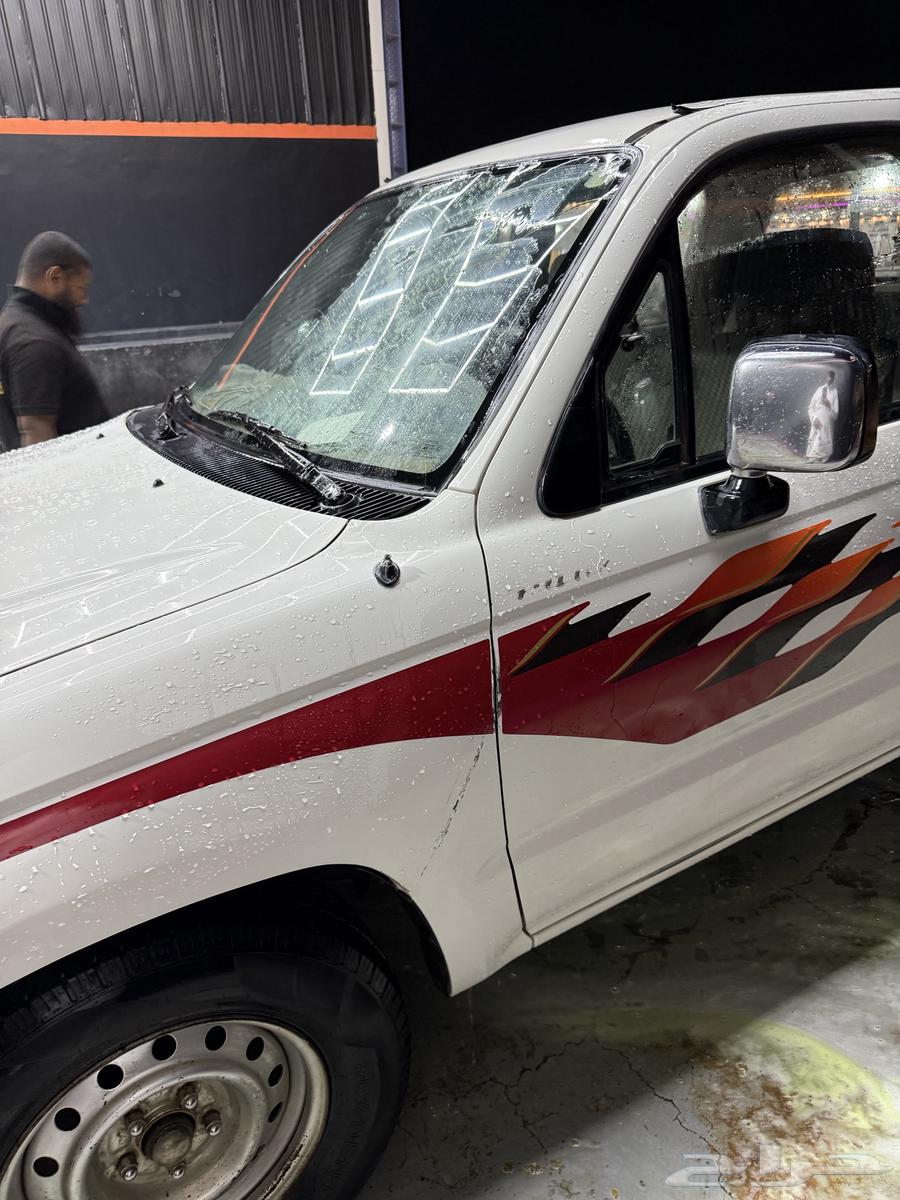 HiLux64204658985346112