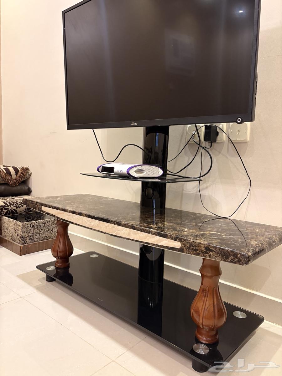 Marble table with TV63937143938947110