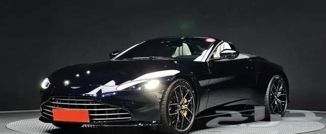 Austin Martin Vantige 2nd Generation 4.0 V8 Roadster 202464201130227075110